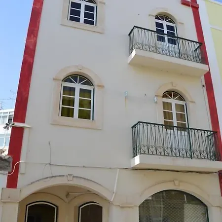 法鲁中心 - 假日公寓 * 法鲁区