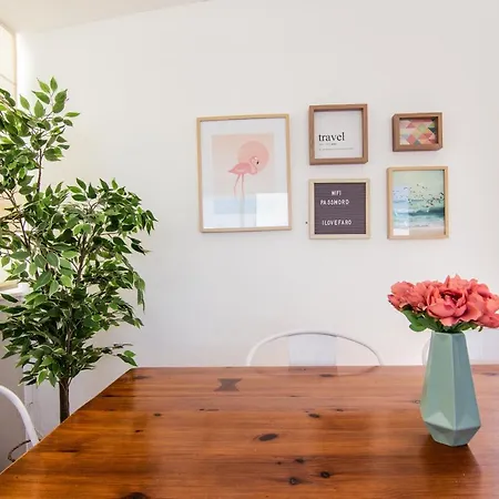 法鲁中心 - 假日公寓 *