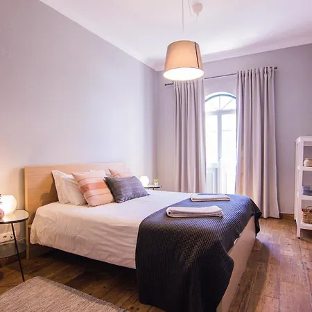 法鲁中心 - 假日公寓 * 法鲁区