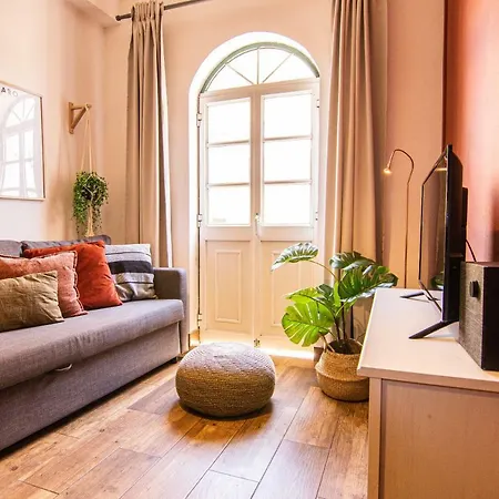 - Appartement *